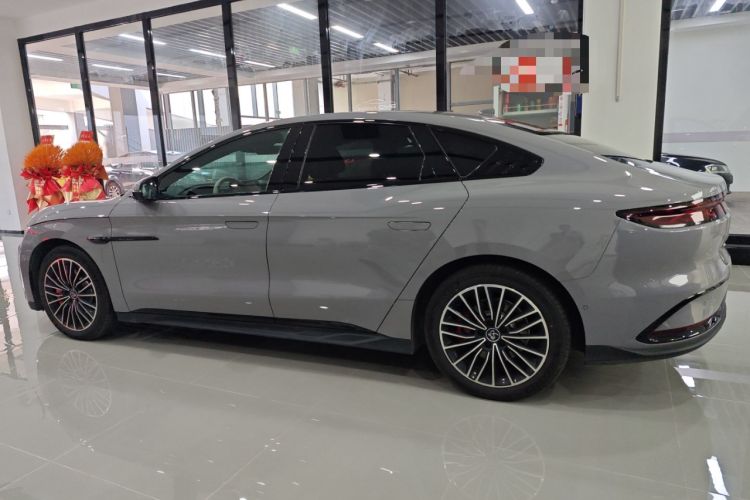 Used BYD Han 2025 EV with 701 km of Laser Radar-Enabled Intelligent Driving