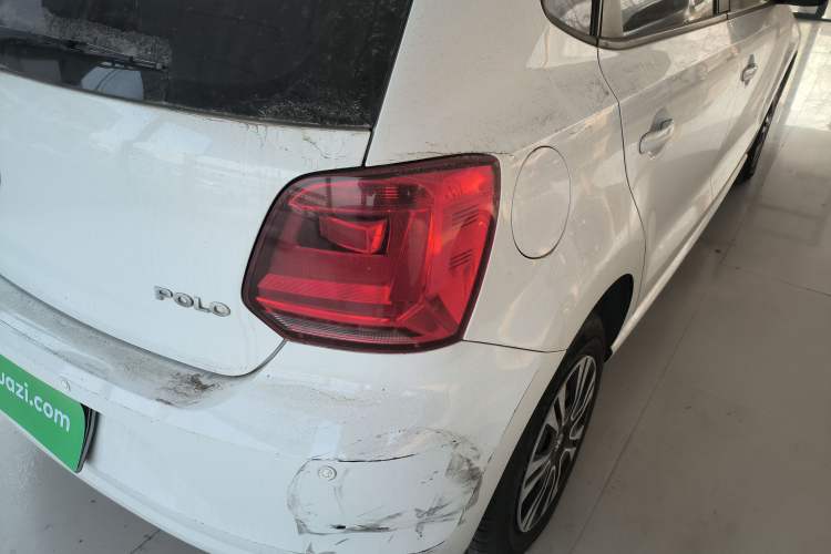 Used Volkswagen Polo 2014 1.4L Manual Fashion Edition
