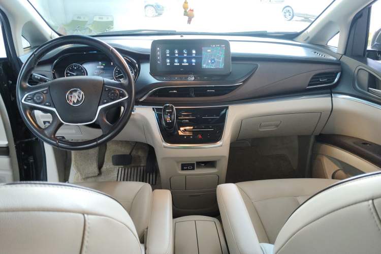 Used Buick GL8 2021 Land Cruiser Executive Class 652T Luxury Model
