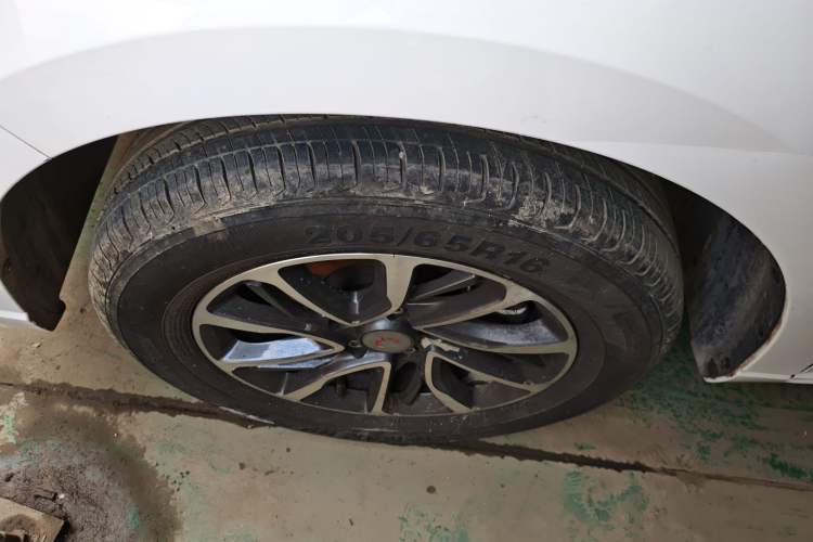 Used Wuling Hongguang PLUS 2020 1.5L Manual Standard Edition 5 Seats
