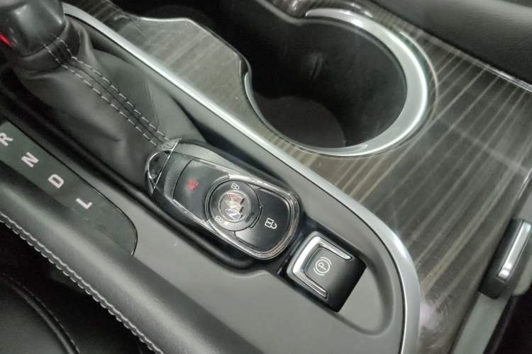 Used Buick Envision 2020 20T Two-Wheel Drive Elite Version
