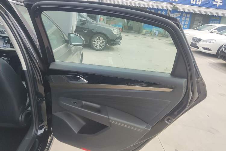 Used Volkswagen Passat 2019 280TSI Business Edition China VI