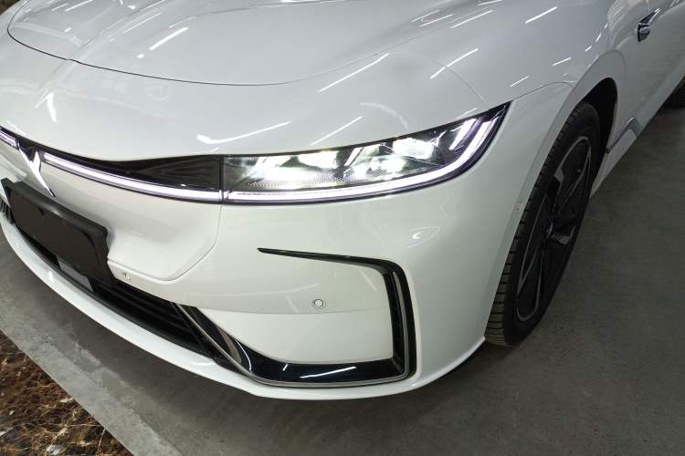 Used VOYAH PASSION 2023 Four-Wheel Drive Long-Range Version
