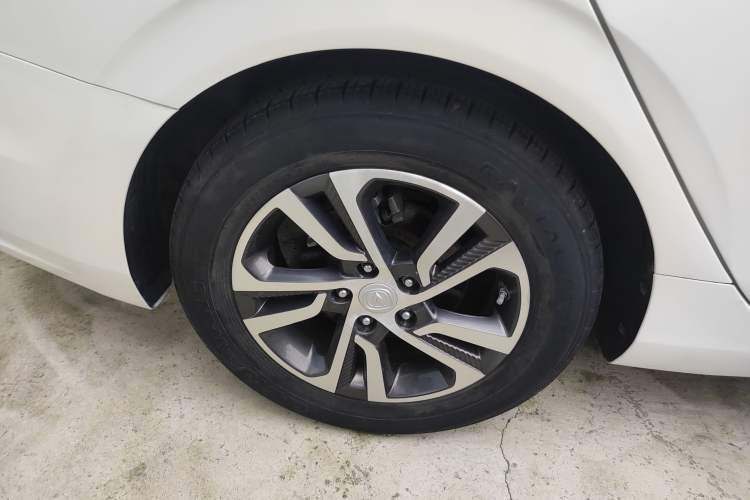 Used Changan Eado 2018 High-Energy Edition 1.6L GDI Manual Pioneer Model China V Standard
