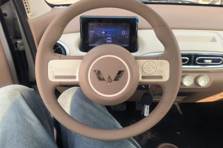 Used Wuling Hongguang MINIEV 2025 Four-Door Version Advanced Edition