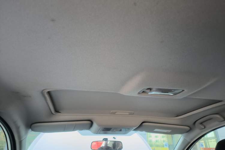 Used Nissan Tiida 2014 1.6L CVT Smart Model
