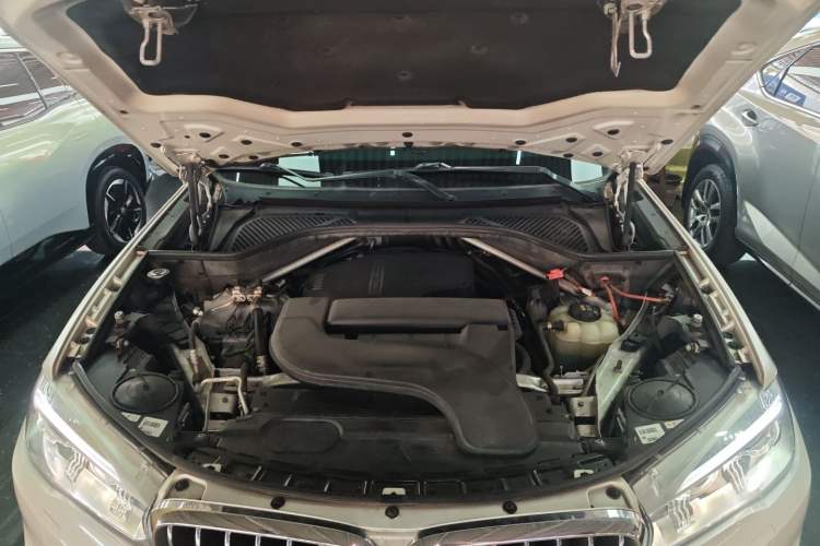 Used BMW X5 2017 xDrive28i
