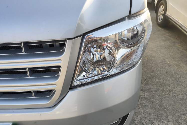 Used Dongfeng Xiaokang C32 2019 1.5L Base Version China VI Standard DK15