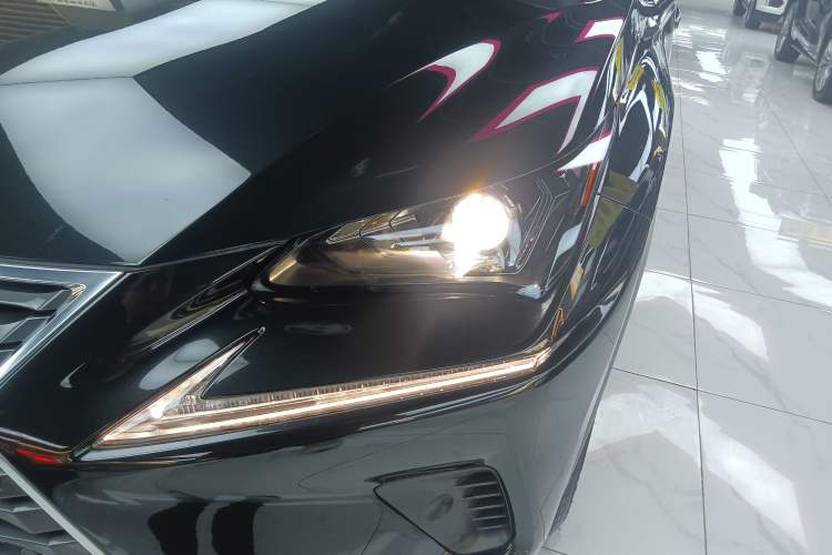 Used Lexus NX 2020 300h Front-Drive FENGSHANG Version China VI Standard
