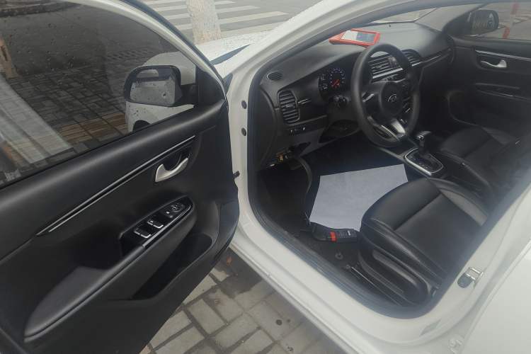 Used Kia K2 2017 Sedan 1.4L Automatic Transmission 15th Anniversary Special Edition GLS