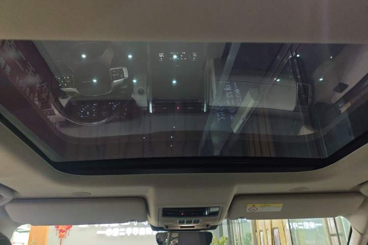 Used Land Rover Discovery 2021 360 PS R-Dynamic S