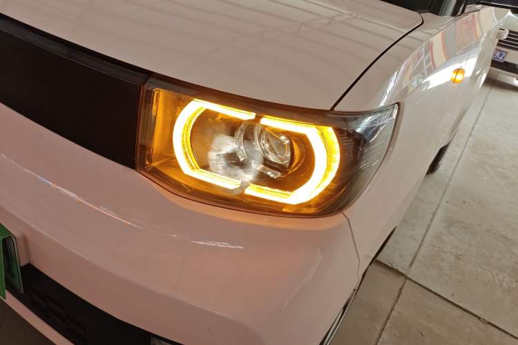 Used Wuling Hongguang MINIEV 2021 Macaron Fashion Model Lithium Iron Phosphate