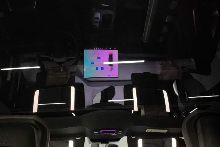 Used  SU7 2024 Rear-Drive Long-Range Intelligent Driving Version
