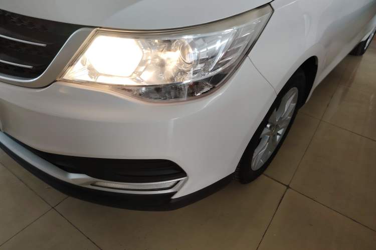 Used Baojun 730 2016 Revised 1.5L Manual Standard Version 7 Seats China V Emission Standard
