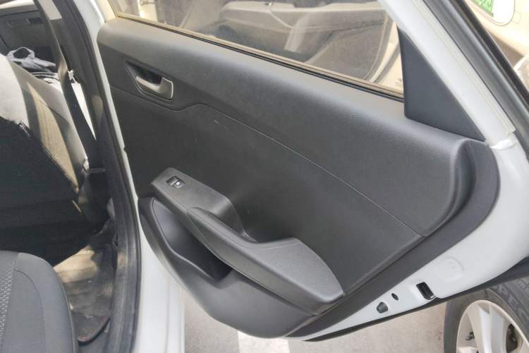 Used Hyundai Verna 2016 1.4L Automatic Cool Edition GLS
