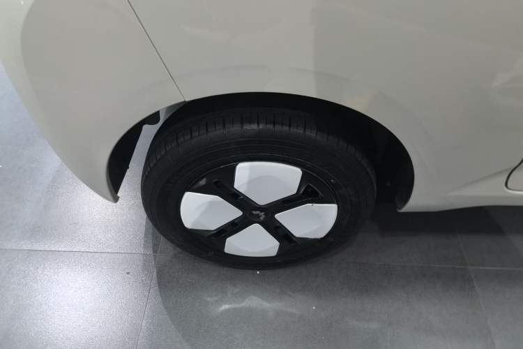 Used Wuling Hongguang MINIEV 2024 3rd Generation 215km Advanced Version
