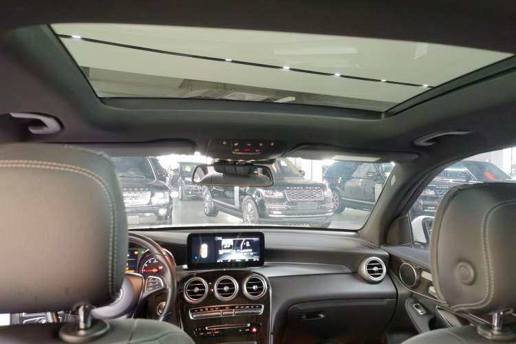 Used Mercedes-Benz GLC 2017 GLC 260 4MATIC Dynamic Edition