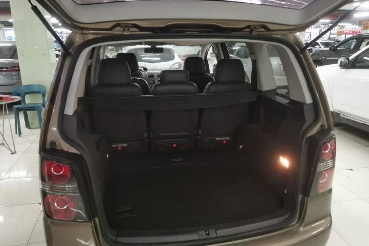 Used Volkswagen Touran 2015 1.4T DSG Comfort Edition 5 Seats