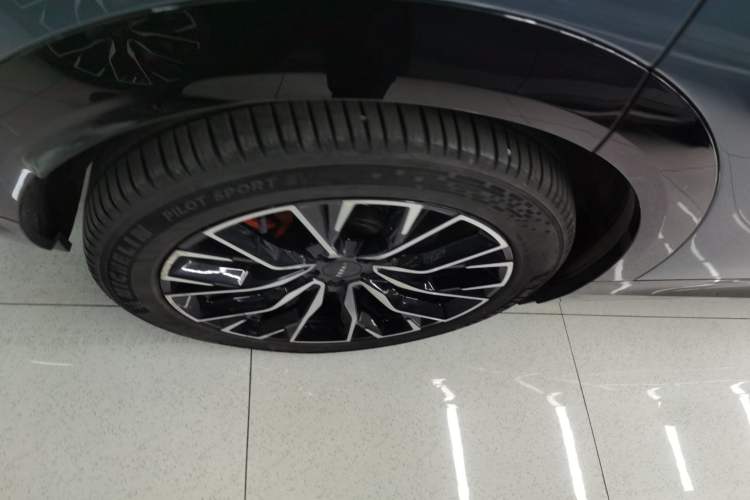 Used Zeekr 7X 2025 75 kWh Rear-Wheel Drive Intelligent Driving Version
