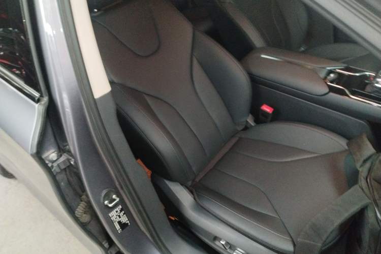 Used Hongqi E-QM5 2024 610 km PLUS