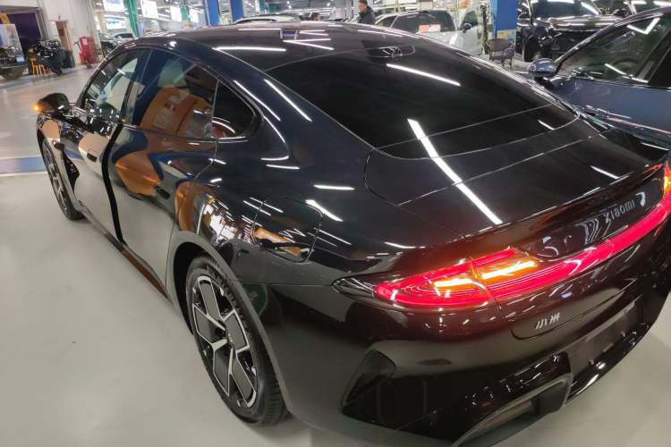 Used  SU7 2024 Rear-Drive Long-Range Intelligent Driving Version
