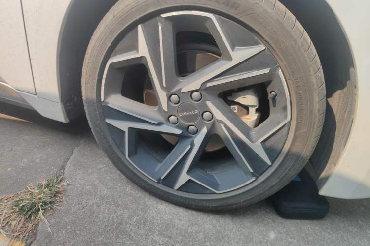 Used Lynk & Co 07 2024 EM-P 126 Long-Range Halo