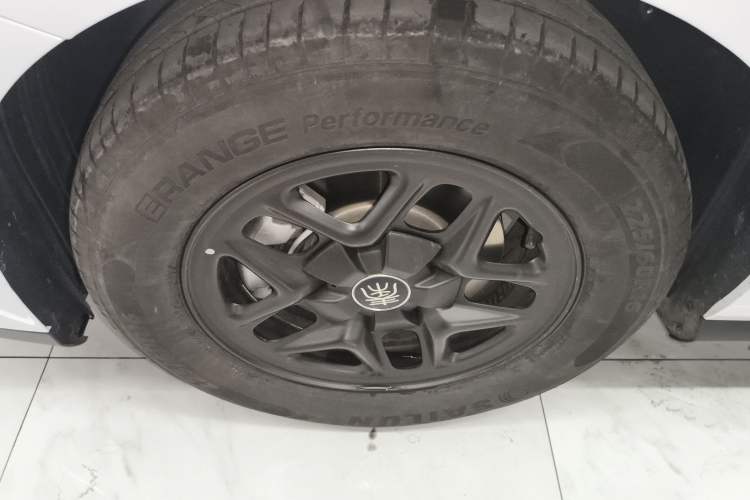 Used BYD Qin PLUS 2025 DM-i Smart Drive 55KM Leading Model