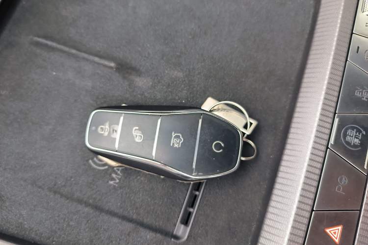 Used BYD Han L 2025 DM-p Four-Wheel-Drive LiDAR Flagship Model
