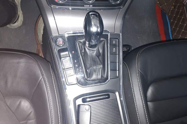 Used Volkswagen Passat 2016 1.8T Government Procurement Version (CEA Engine + 6AT)
