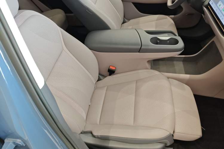 Used Hongqi Tiangong 06 2025 660 4x4 Smart Selection Edition
