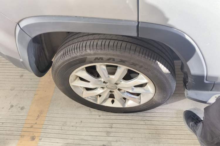 Used  Cherokee 2014 2.4L Luxury Edition
