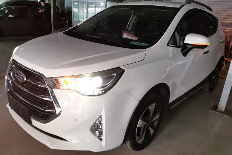 Used JAC Refine S3 2017 1.6L CVT Smart Connect Model
