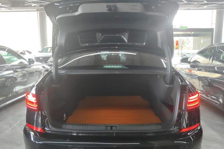 Used Volkswagen Passat 2023 Revised 330TSI Elite Edition
