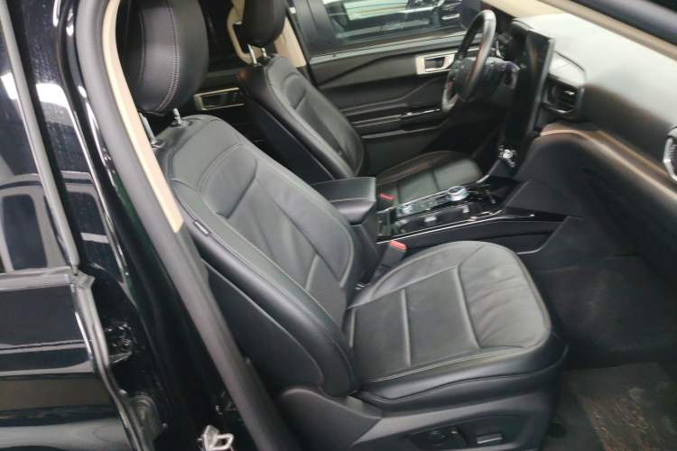 Used Ford Explorer 2022 EcoBoost 285 Four-Wheel Drive 30th Anniversary Edition 7 Seats