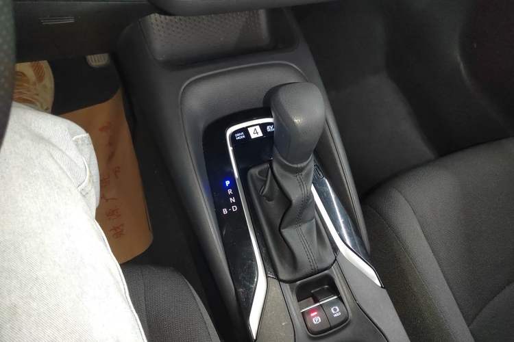 Used Toyota Corolla 2021 Dual-Motor 1.8L E-CVT Elite Edition
