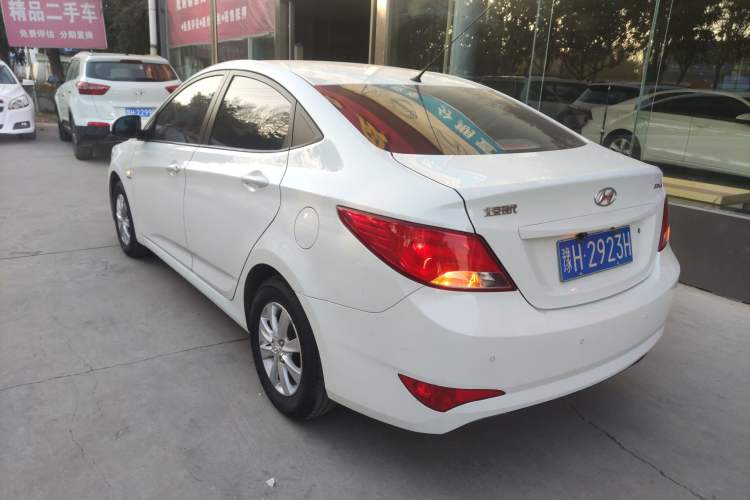 Used Hyundai Verna 2014 1.4L Manual Smart GLS Trim