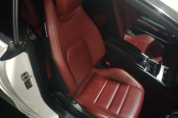 Used Mercedes-Benz E-Class 2014 E 200 Coupe