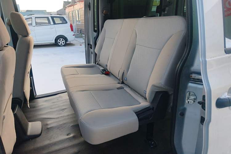 Used Wuling Hongguang V 2022 1.5L Jingqu Edition Electric-Assist LAR
