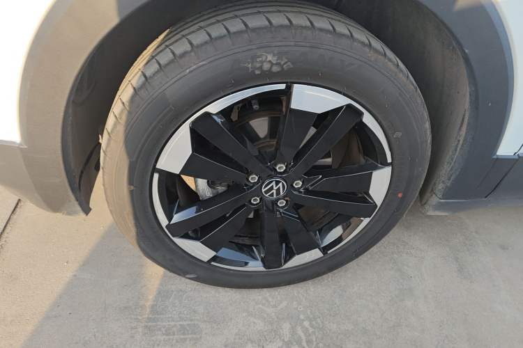 Used Volkswagen Tacqua 2023 200TSI DSG Joy-Connect Edition