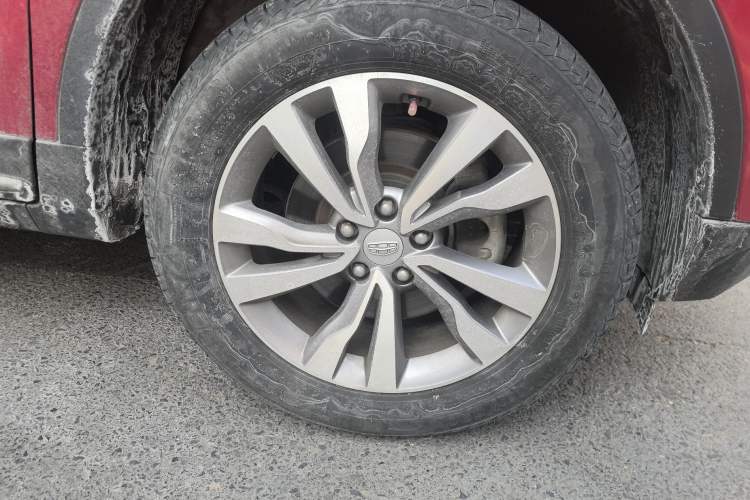 Used Geely Auto Emgrand X7 Sport 2016 2.0L Manual ZhiShang Version