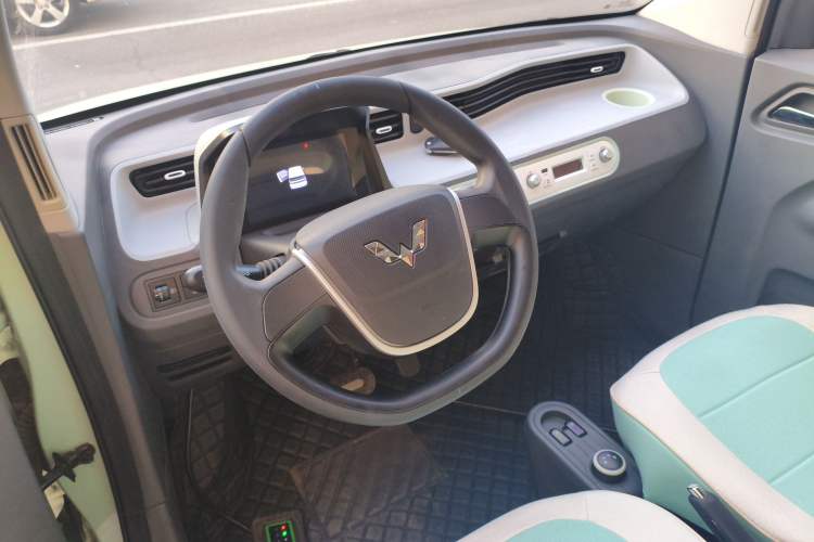 Used Wuling Hongguang MINIEV 2021 Macaron Fashion Edition Lithium-Ion Battery