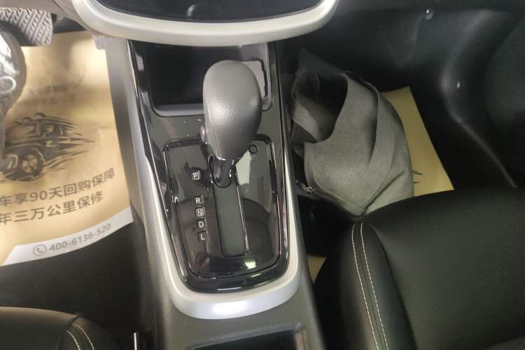 Used Nissan Tiida 2016 1.6L CVT Cool Dynamic Edition