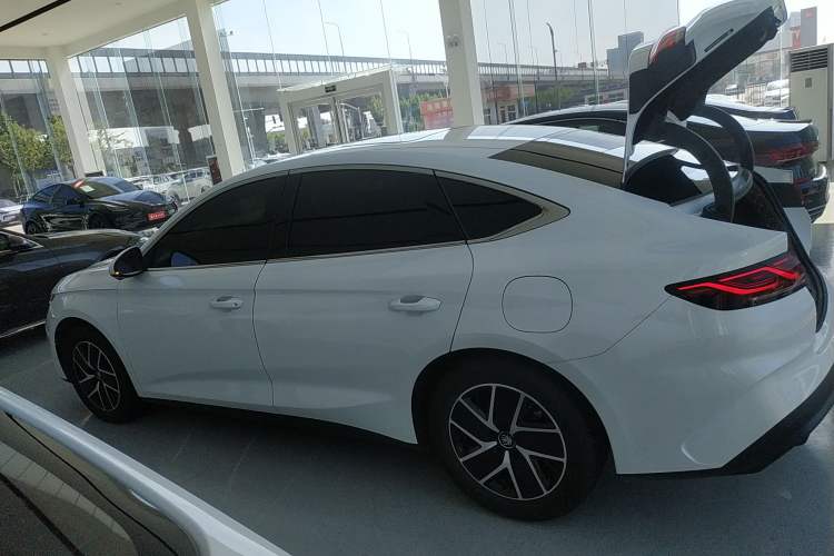 Used BYD Qin L 2024 DM-i 120KM Beyond Model
