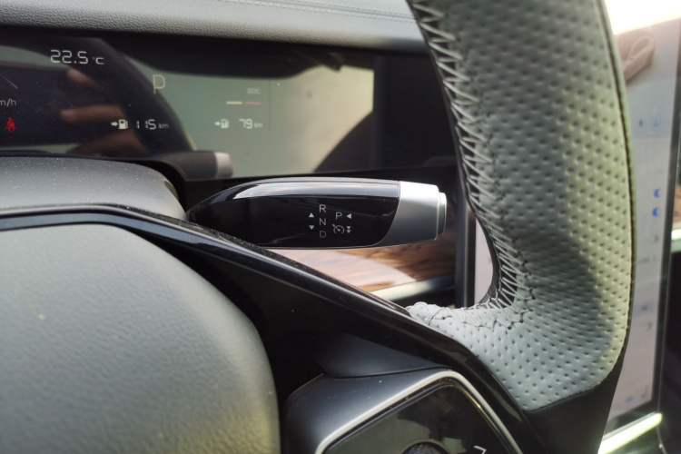 Used NETA S 2022 Extended-Range Version 1160 km Range Rear-Wheel Drive Mid-Grade
