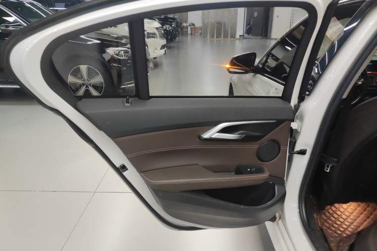 Used BMW 1 Series 2019 118i M Sport Package
