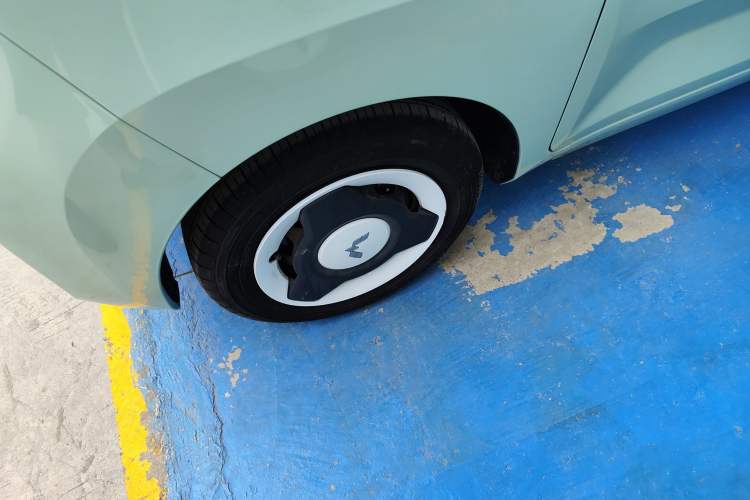 Used Wuling Hongguang MINIEV 2022 Macaron Premium Model – Lithium Iron Phosphate
