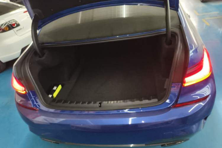 Used BMW 3 Series 2021 Second Facelift 325Li M Sport Night Edition Package