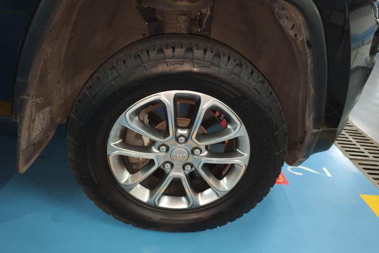 Used  Grand Cherokee (Import) 2014 3.6L Elite Navigation Edition
