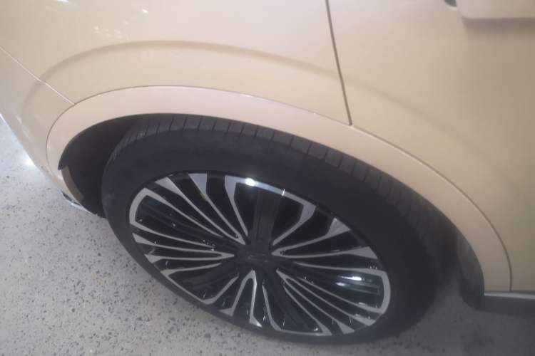 Used  11 2024 700 Three-Laser Four-Wheel Drive Recommended Version
