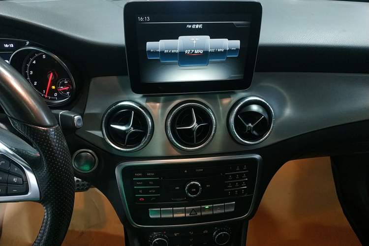 Used Mercedes-Benz CLA 2017 CLA 220 4MATIC
